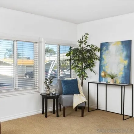 Image 6 - Carlsbad Poinsettia, Seaward Avenue, Carlsbad, CA 92011, USA - Apartment for sale