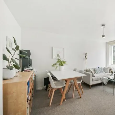 Rent this 1 bed apartment on 101 Blackwall Way in London, E14 9QX