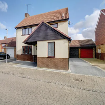 Buy this 4 bed house on Freshwater Close in Luton, LU3 3TA