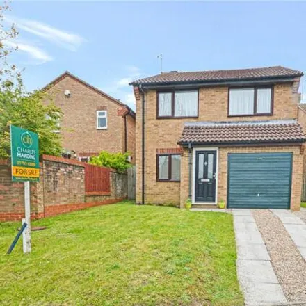 Buy this 3 bed house on Angler Road in Swindon, SN5 5SX
