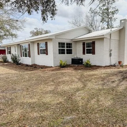 Image 4 - 474 Northeast 3rd Street, Chiefland, Levy County, FL 32626, USA - House for sale