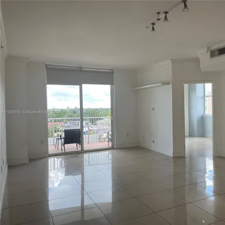 Image 2 - 3181 Southwest 22nd Street, The Pines, Miami, FL 33145, USA - Loft for sale