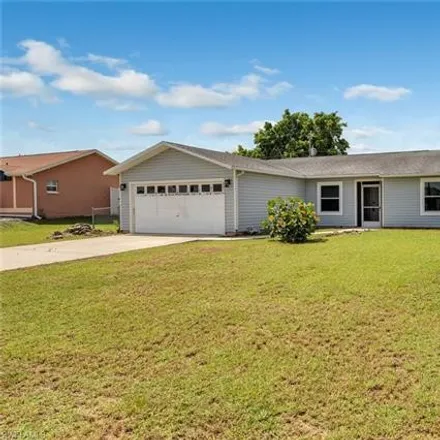 Image 3 - 2016 Northeast 5th Terrace, Cape Coral, FL 33909, USA - House for sale