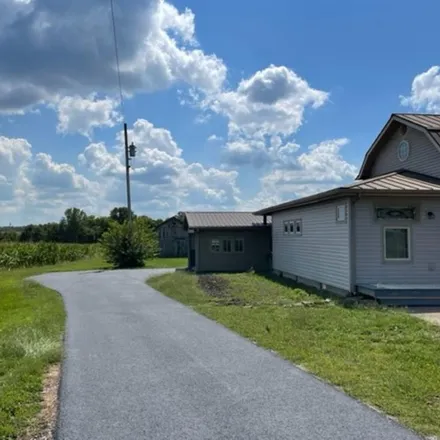 Image 3 - 5518 Hopkinsville Road, Cadiz, Trigg County, KY 42211, USA - Loft for sale