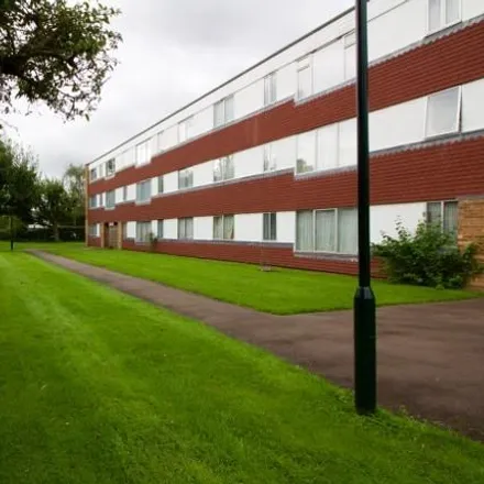 Rent this 3 bed apartment on Fayerfield in Potters Bar, EN6 5DD