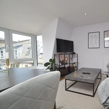 Rent this 2 bed apartment on Landseer Road in London, N19 4JP