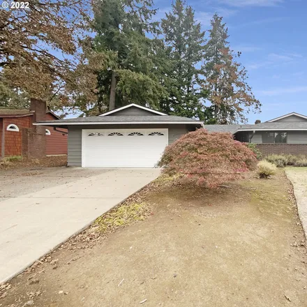 Buy this 3 bed house on 7135 Valley View Drive in Gladstone, OR 97027