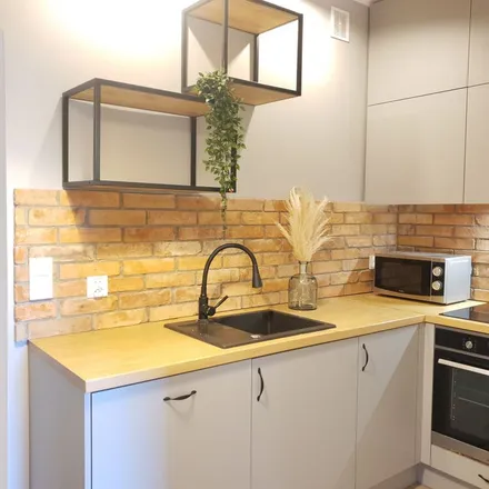 Rent this 5 bed apartment on Stefana Czarnieckiego 13 in 80-239 Gdansk, Poland