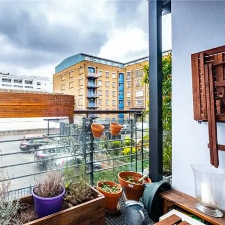 Image 6 - Vanilla and Sesame Court, Curlew Street, London, SE1 2NN, United Kingdom - Apartment for sale