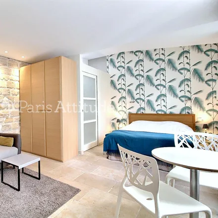 Rent this 1 bed apartment on 12 Rue de l'Église in 92200 Neuilly-sur-Seine, France