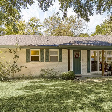 Image 2 - 4524 Floynell Drive, Inniswold, LA 70809, USA - House for sale