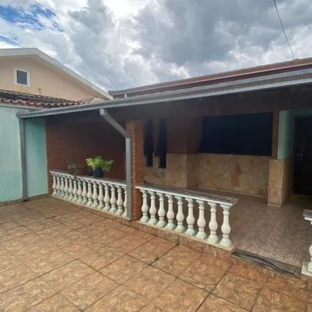Buy this 3 bed house on Rua Ernesto Tranquillini in Centro, Tapiratiba - SP