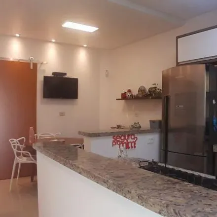 Buy this 3 bed house on Rua Morungaba in Vila Scarpelli, Santo André - SP