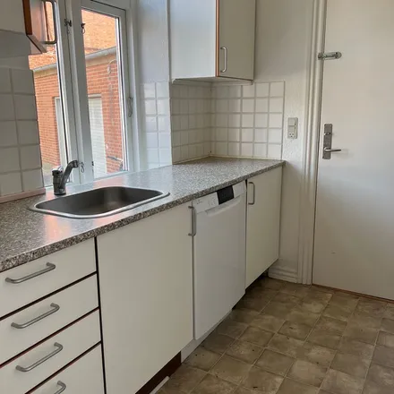 Rent this 3 bed apartment on Voldgade 14B in 7800 Skive, Denmark