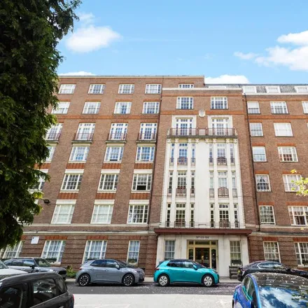 Rent this 5 bed apartment on Eyre Court in 3-21 Finchley Road, London