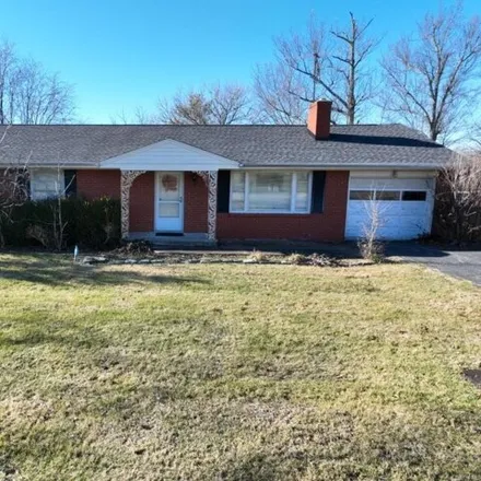 Buy this 4 bed house on Lebanon Hill Road in Springfield, KY 40069