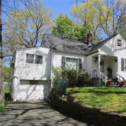 Buy this 3 bed house on 352 Woodlawn Avenue in Bridgeport, CT 06606