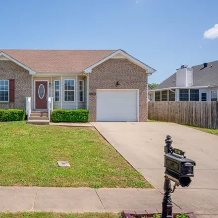 Buy this 3 bed house on 2516 Cider Drive in Clarksville, TN 37040