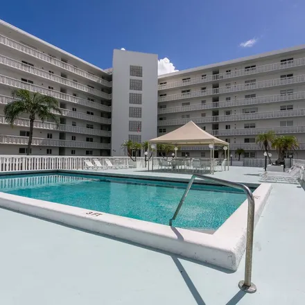 Image 4 - 399 Lake Shore Drive, Lake Park, Palm Beach County, FL 33403, USA - Apartment for rent