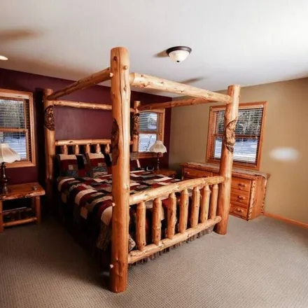 Rent this 5 bed house on Wisconsin Dells in WI, 53965