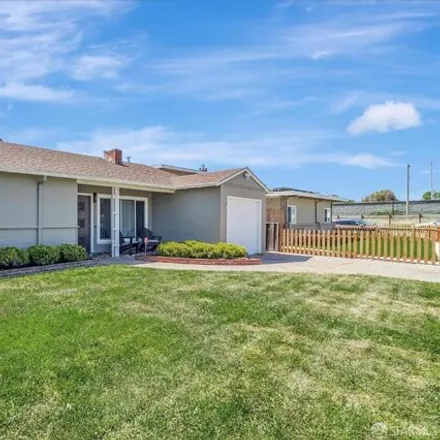 Buy this 3 bed house on 1336 Royal Avenue in San Mateo, CA 94401