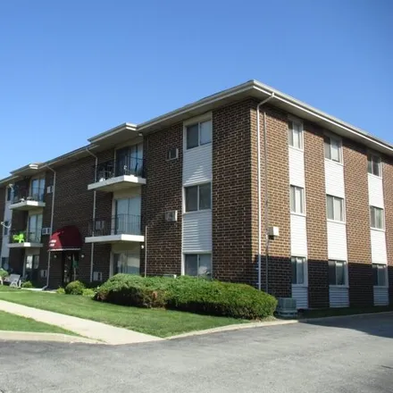 Buy this 2 bed condo on 1795 Canal Street in Blue Island, IL 60406