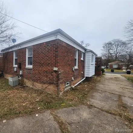 Image 6 - 20721 Dover Avenue, Detroit, MI 48228, USA - House for sale