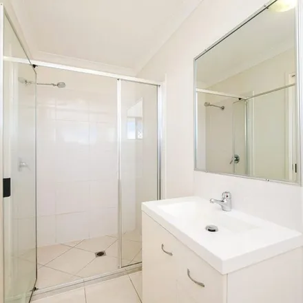 Image 3 - Marc Crescent, Gracemere QLD, Australia - Apartment for rent