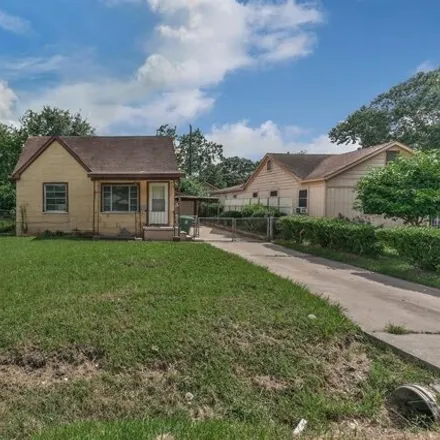 Image 2 - 3468 Mount Pleasant Street, South Lawn, Houston, TX 77021, USA - House for sale