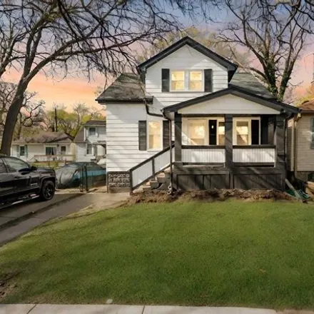 Buy this 3 bed house on 563 East Maxlow Avenue in Hazel Park, MI 48030