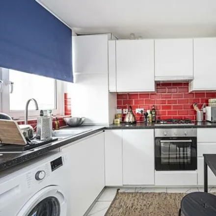 Image 3 - Quaker Court, Banner Street, London, EC1Y 8QB, United Kingdom - Apartment for sale