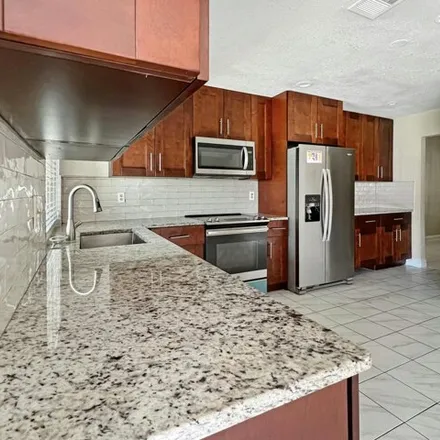 Image 3 - 7403 Northwest 48th Place, Lauderhill, FL 33319, USA - House for rent