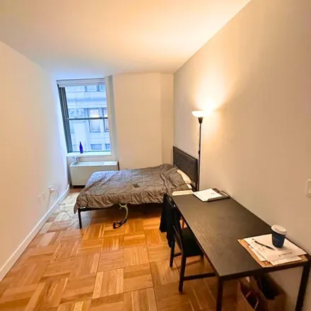 Image 3 - 121 East 37th Street, New York, NY 10016, USA - Room for rent