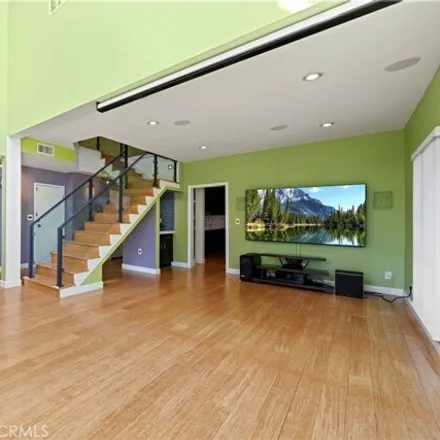 Image 5 - 4711 Colfax Avenue, Los Angeles, CA 91602, USA - Townhouse for sale