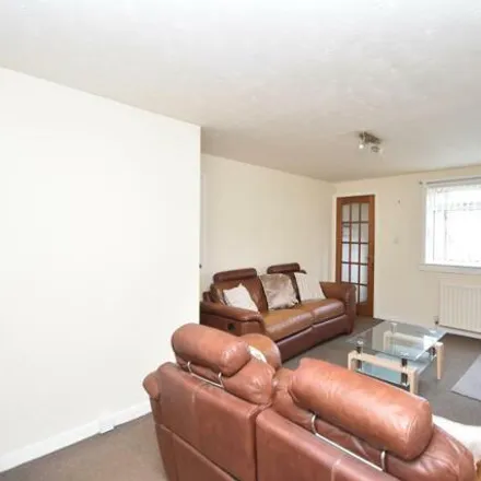 Image 2 - 153 Dunalastair Drive, Glasgow, G33 6LY, United Kingdom - Apartment for sale