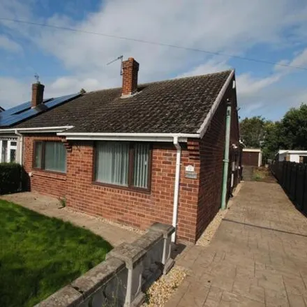 Buy this 2 bed duplex on Garden Close in Oakengates, TF2 6QB