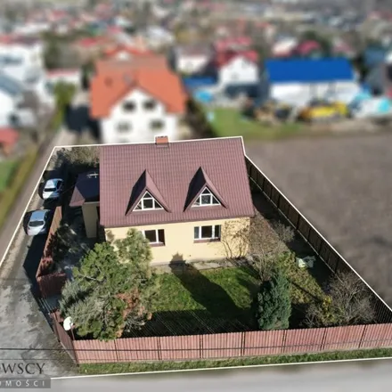 Buy this studio house on Krakowskie Przedmieście 140 in 32-087 Zielonki, Poland