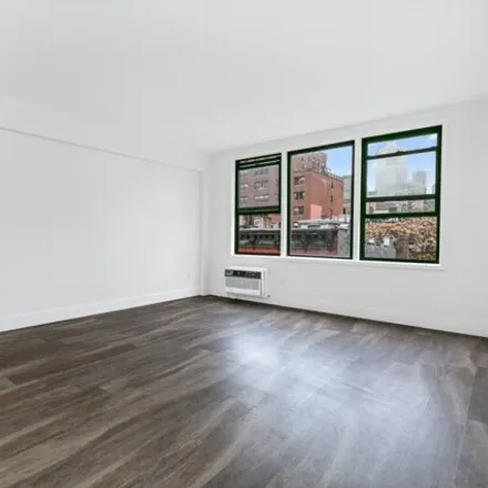 Image 4 - 225 East 26th Street, New York, NY 10016, USA - House for rent