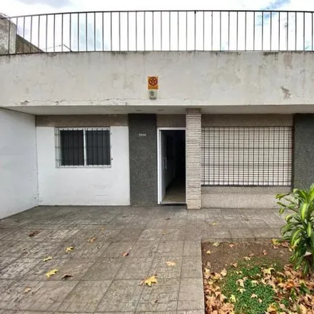 Buy this 3 bed house on Bulevar General José Rondeau 3946 in La Florida, Rosario