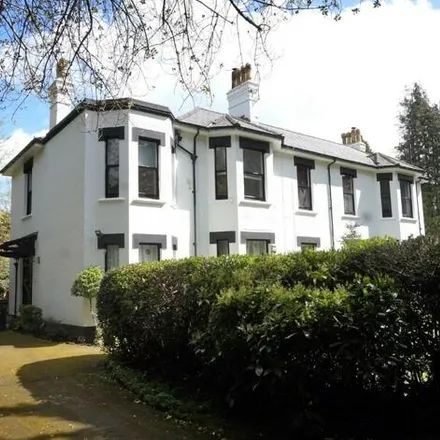 Rent this 3 bed room on Dean Park Road in Bournemouth, BH1 1QA
