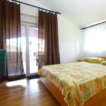 Rent this 2 bed apartment on 52212 Fažana