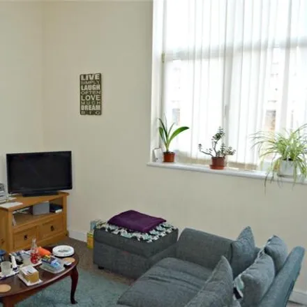 Image 4 - Hope Specialist Falls & Respiratory Service, Hope Street, Grimsby, DN32 7QL, United Kingdom - Apartment for sale