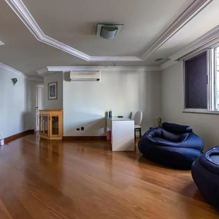 Buy this 5 bed apartment on Edifício Maria Tereza in Rua Batataes 577, Cerqueira César