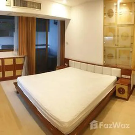 Rent this 3 bed apartment on Supalai Place in 175, Soi Prachan Kadi