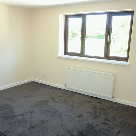 Image 3 - Mayflower Gardens, Nailsea, BS48 1QW, United Kingdom - Apartment for rent