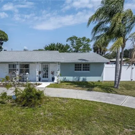 Buy this 3 bed house on 11995 81st Avenue in Pinellas County, FL 33772