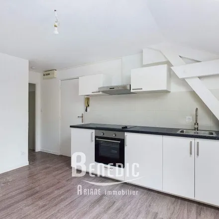Rent this 2 bed apartment on D 910b in 54700 Pont-à-Mousson, France