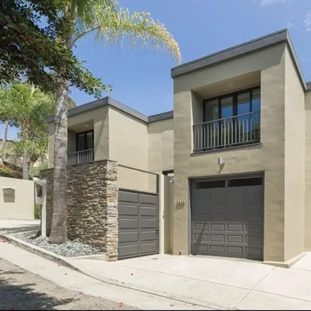 Image 2 - 8263 Woodshill Trail, Los Angeles, CA 90069, USA - House for rent