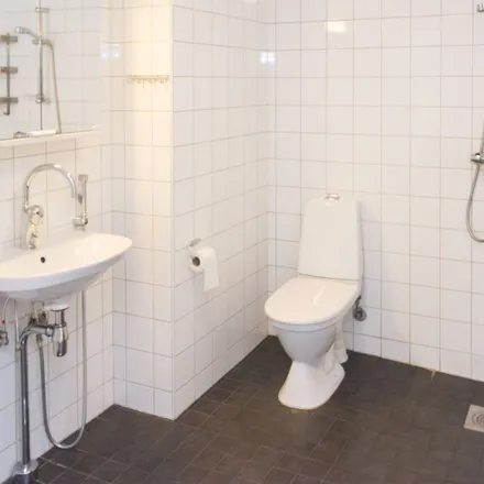 Rent this 2 bed apartment on Kulovalkeantie 19 in 02760 Espoo, Finland