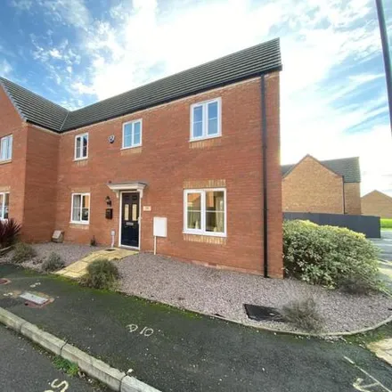 Buy this 3 bed duplex on Plumpton Chase in Bourne, PE10 0ZE